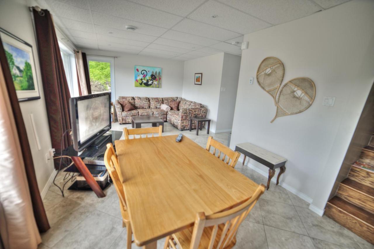 Chalet Potvin Bouchard LʼAnse-Saint-Jean Εξωτερικό φωτογραφία